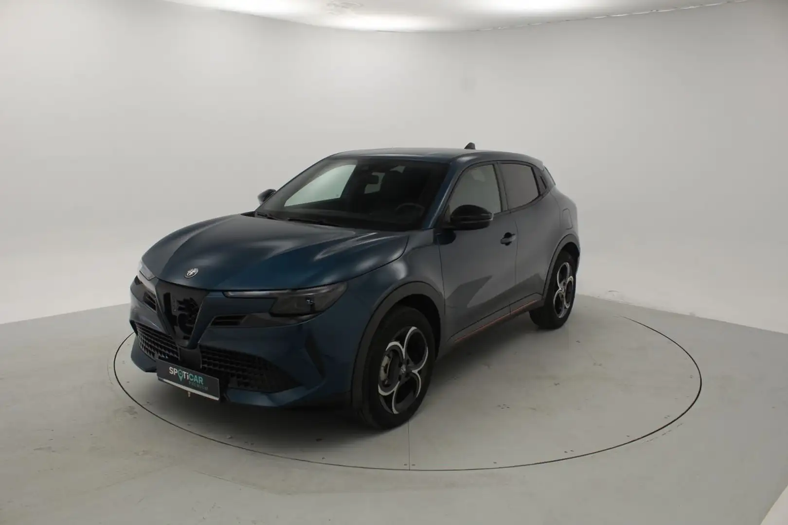 Alfa Romeo Junior Ibrida Speciale 100kW (136CV) Blauw - 2