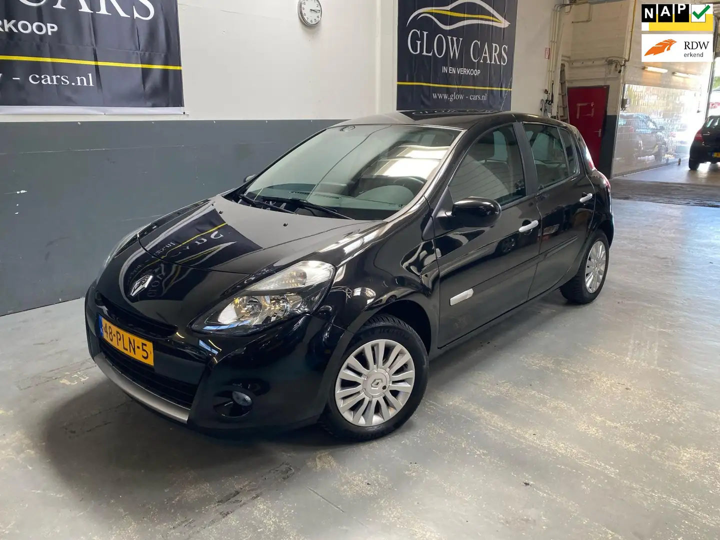 Renault Clio 1.2 Collection AIRCO| NAP| NAVI|EL.RAMEN| Zwart - 1