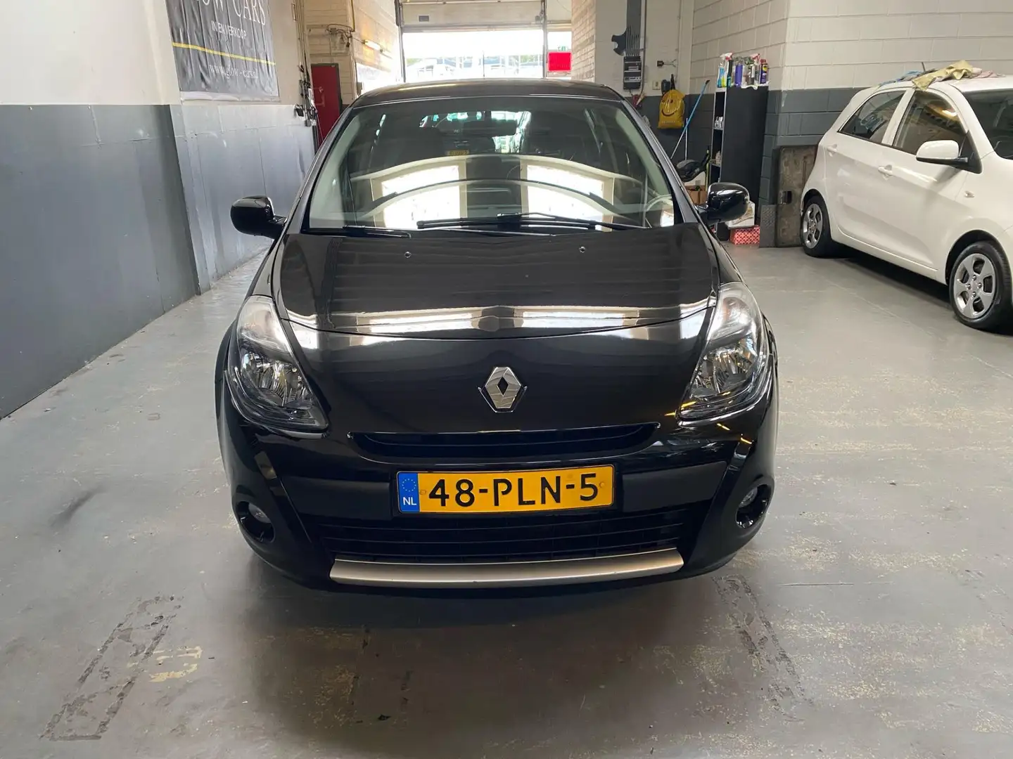 Renault Clio 1.2 Collection AIRCO| NAP| NAVI|EL.RAMEN| Zwart - 2