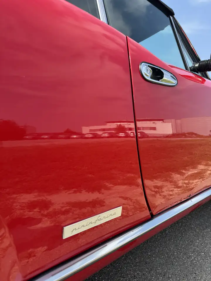 Fiat 124 Spider Pininfarina, foto 4