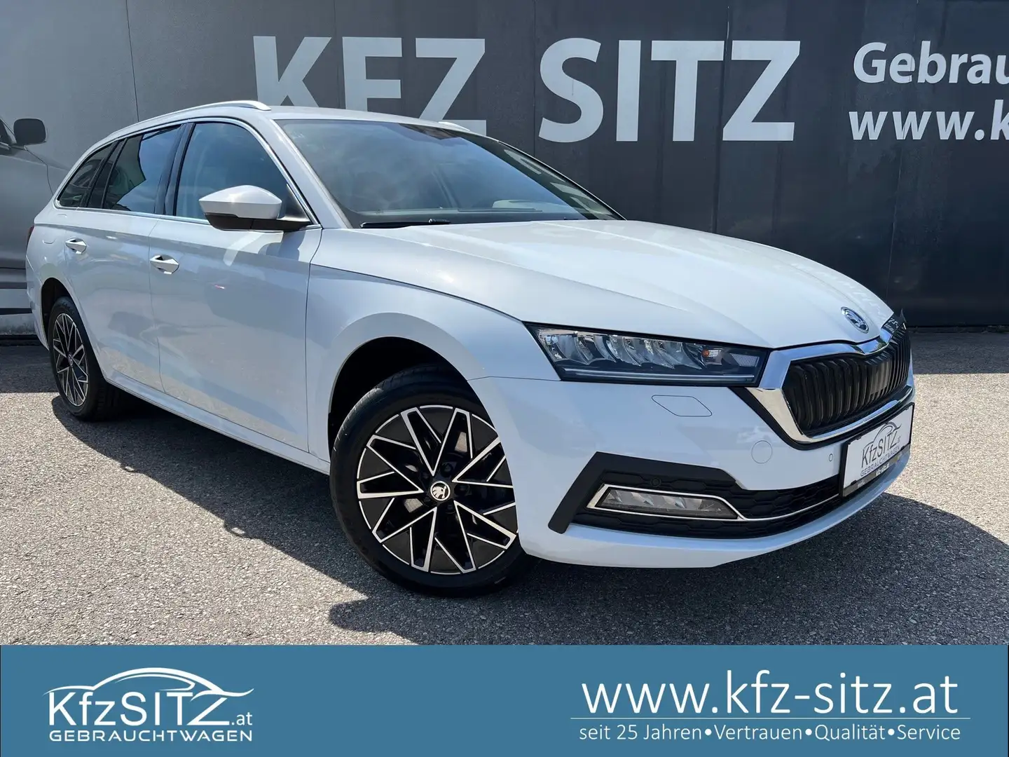 Skoda Octavia Combi 2,0 TDI Style 4x4 DSG | NP: €48.000 Weiß - 1