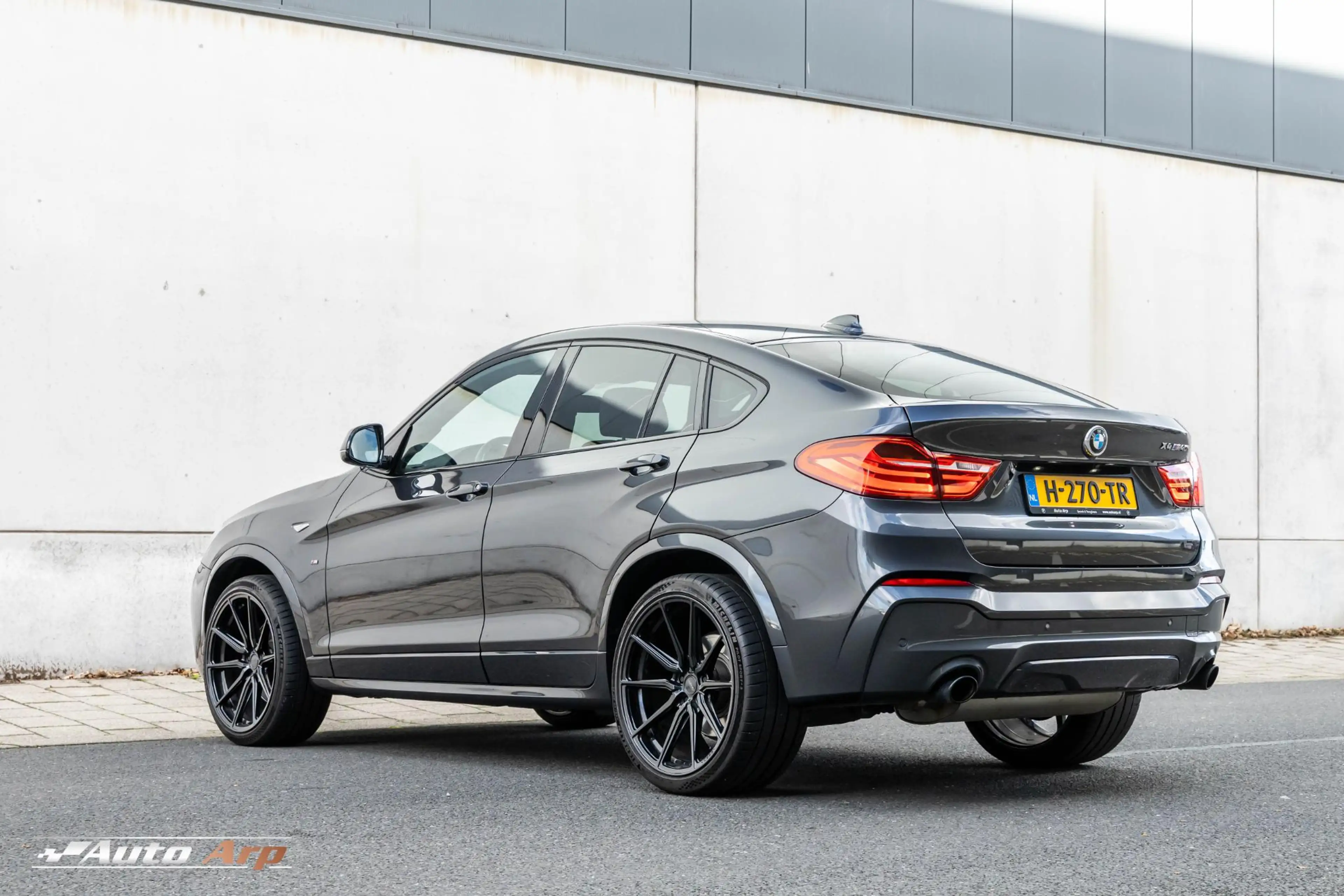 BMW X4 M40i Centennial High Executive — photo 13