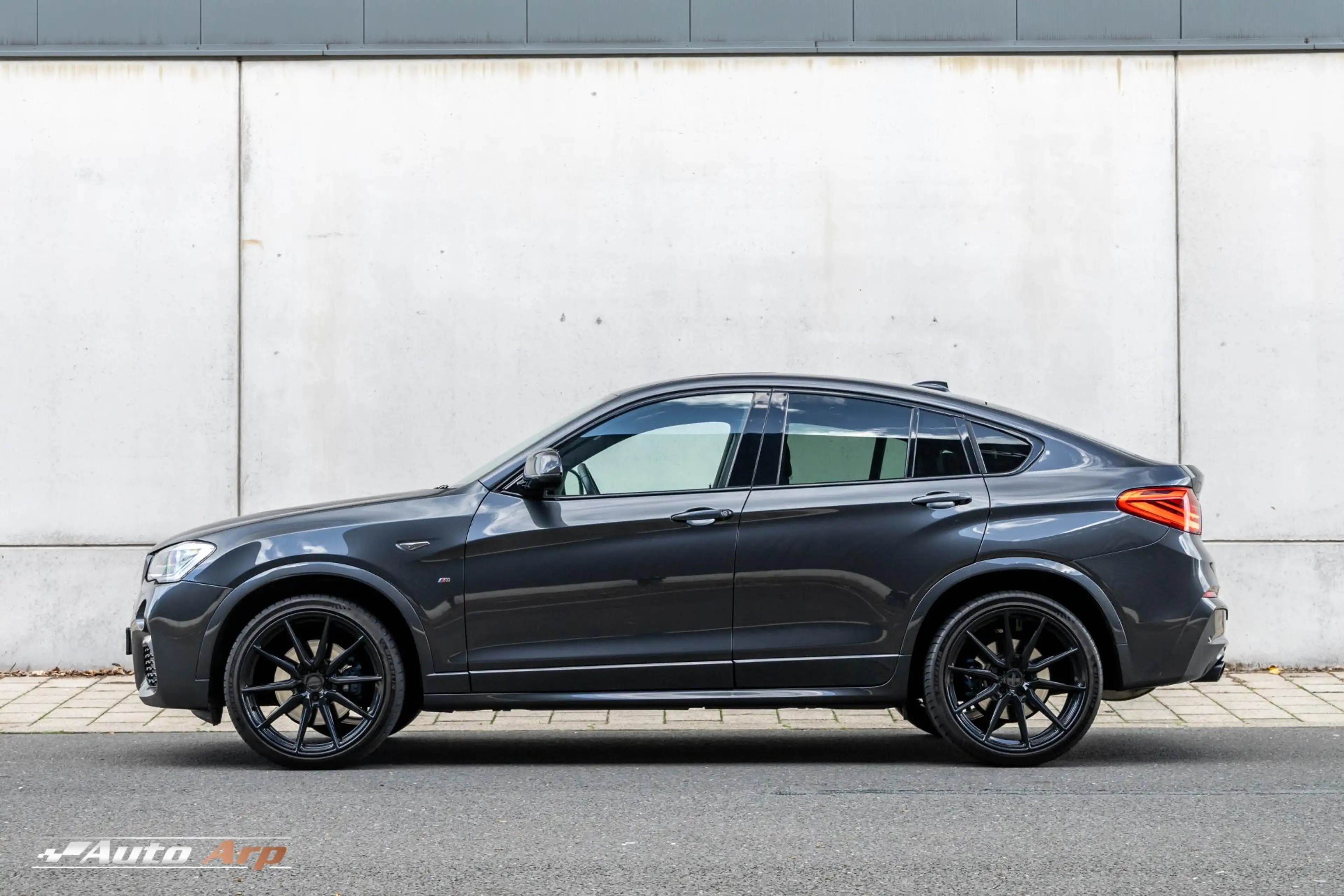 BMW X4 M40i Centennial High Executive — photo 3