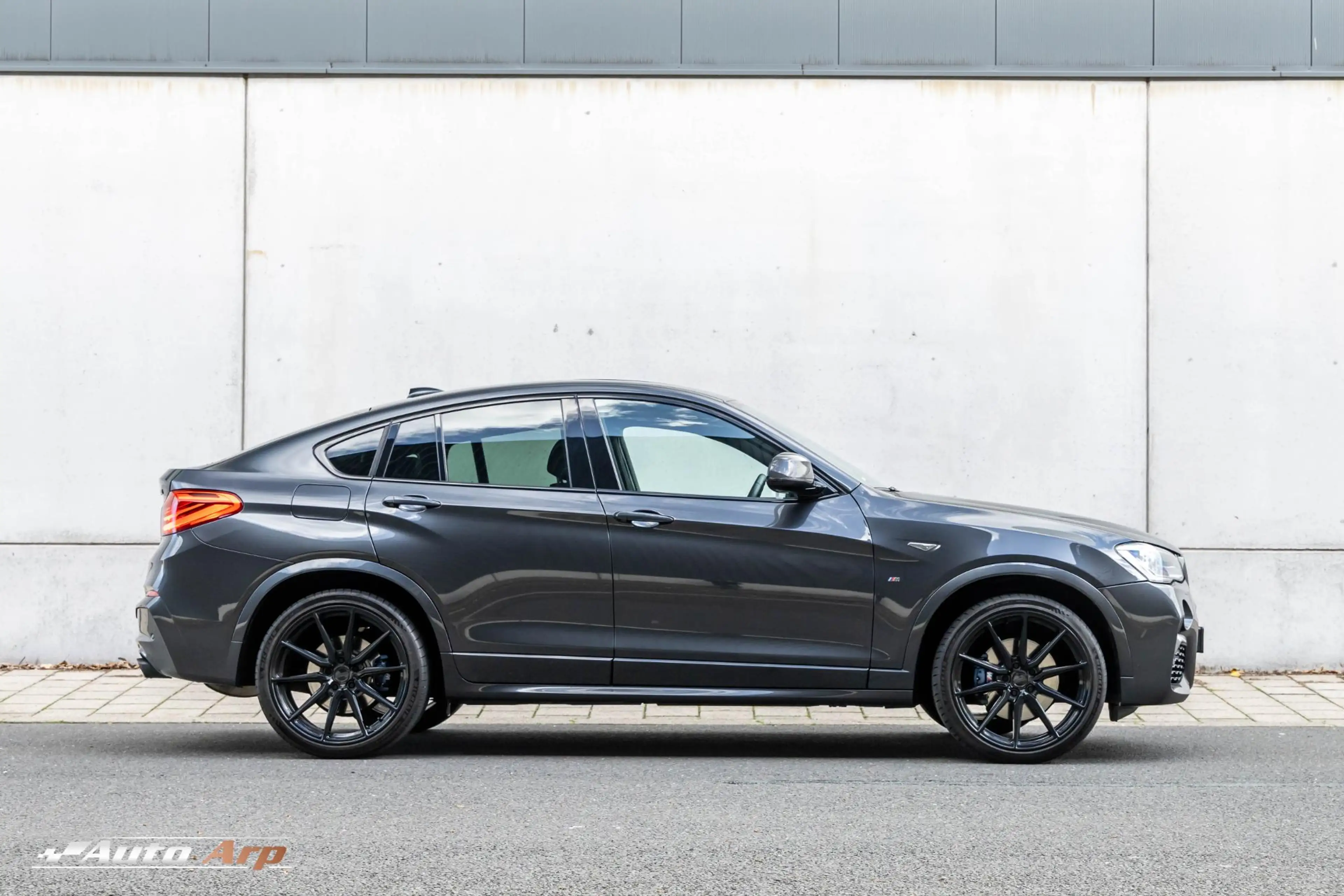 BMW X4 M40i Centennial High Executive — photo 7