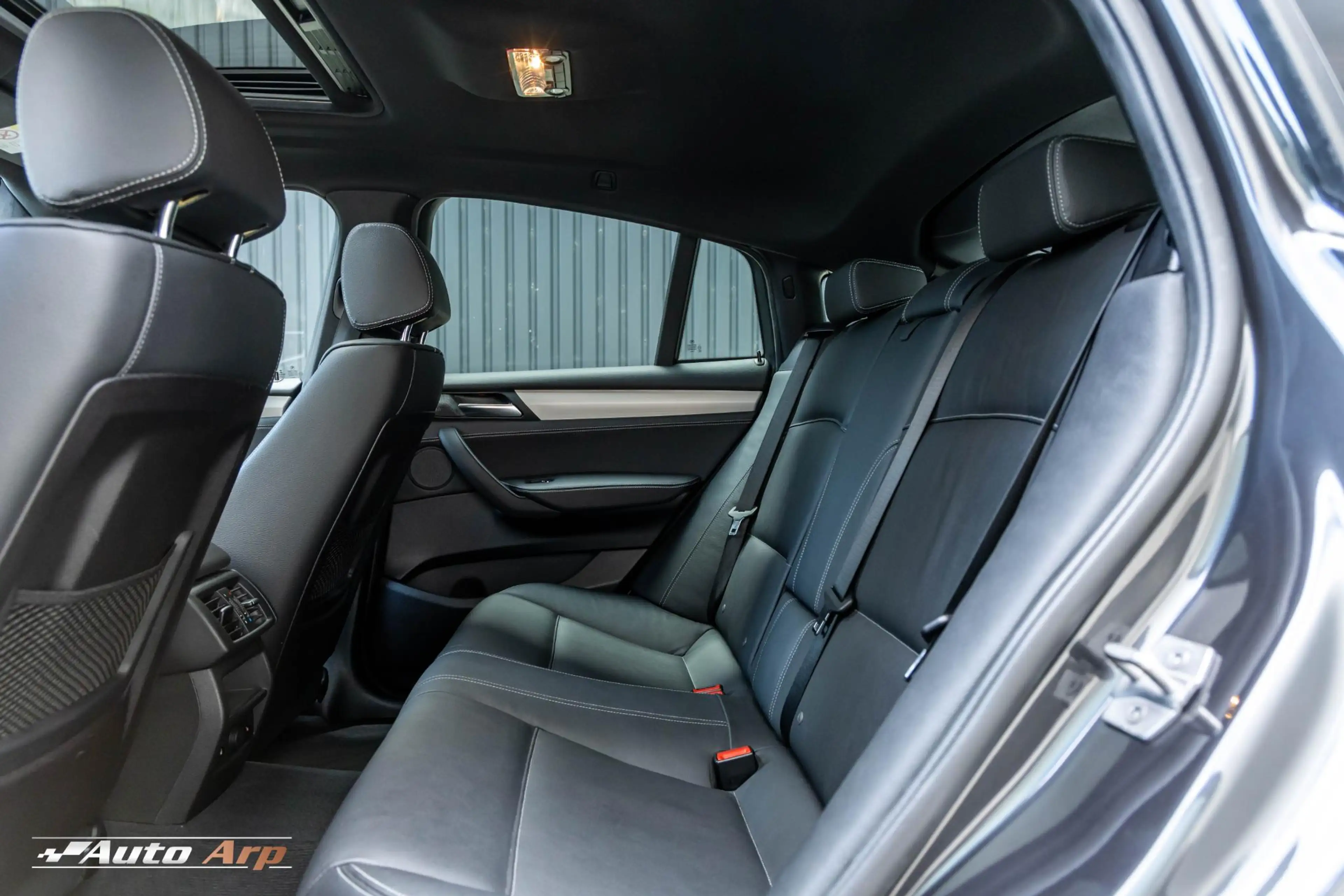 BMW X4 M40i Centennial High Executive — photo 37