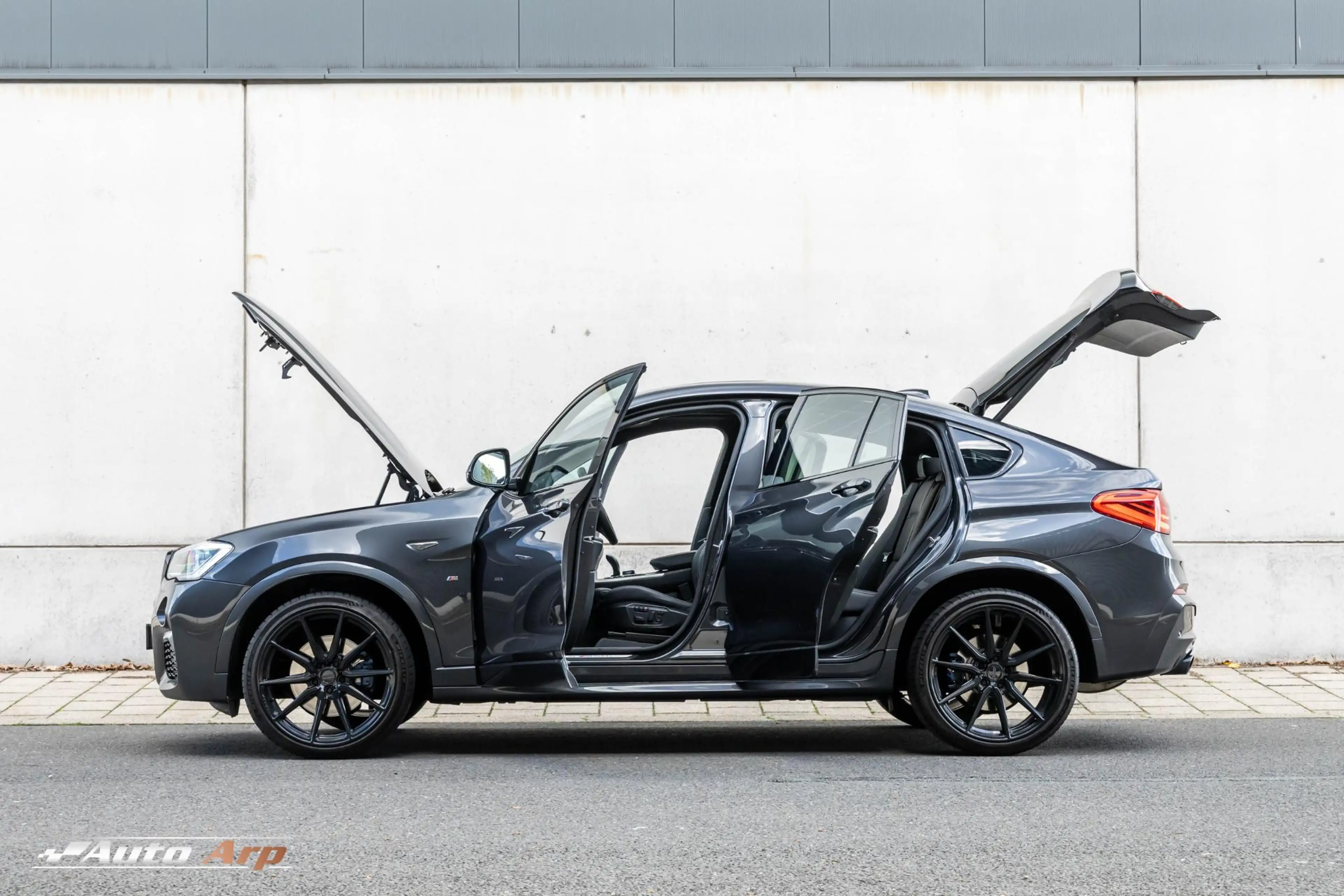 BMW X4 M40i Centennial High Executive — photo 12