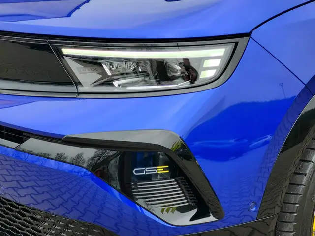 Opel Mokka-E view 4