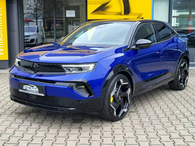 Opel Mokka-E view 2