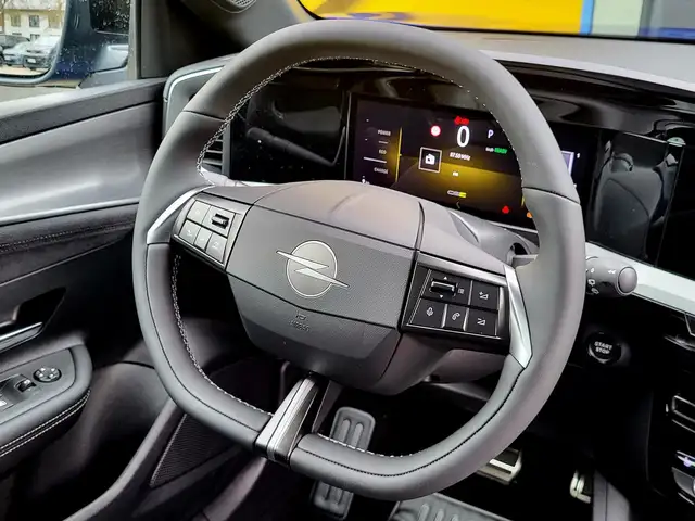 Opel Mokka-E view 12