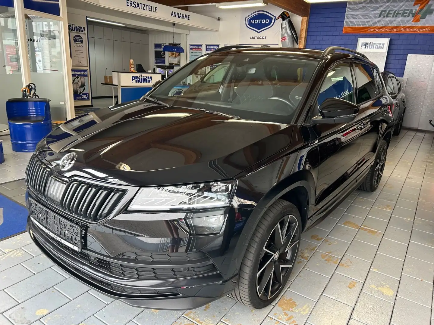 Skoda Karoq Sportline 1.5 TSI ACT DSG "DIGI/BUSINESS" Noir - 2