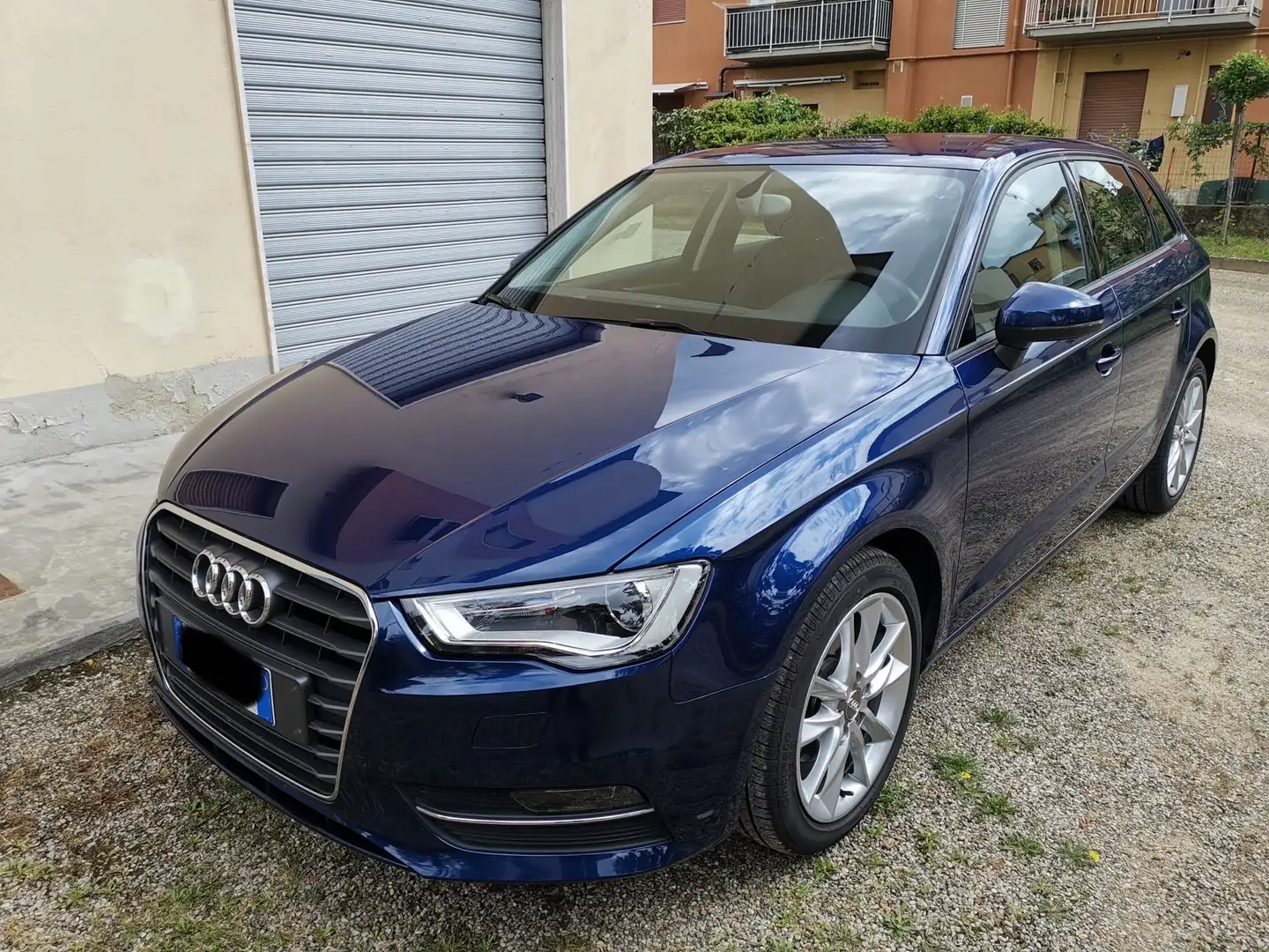 Audi A3 Sportback 1.6 tdi Ambition - 1