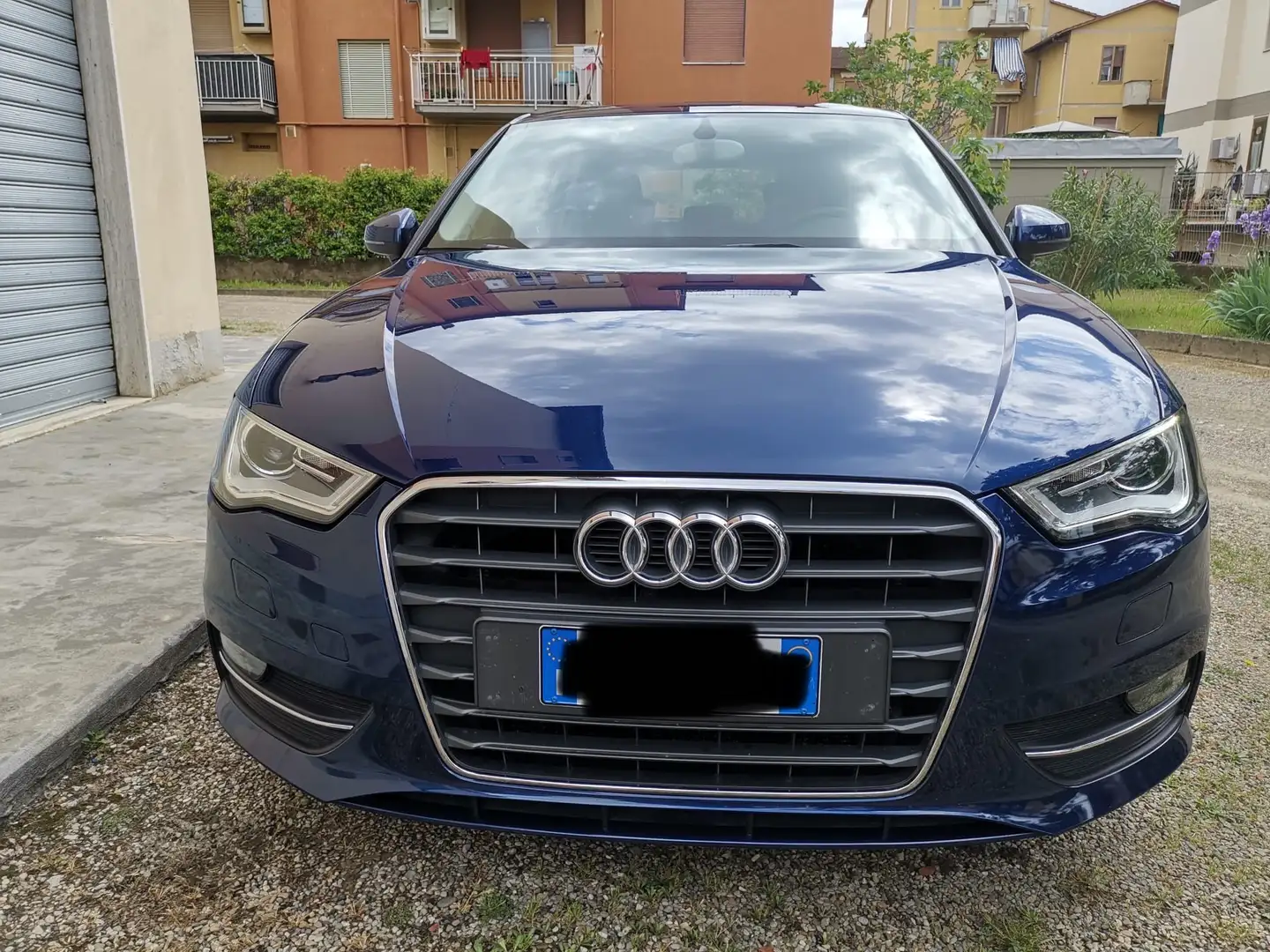 Audi A3 Sportback 1.6 tdi Ambition - 2