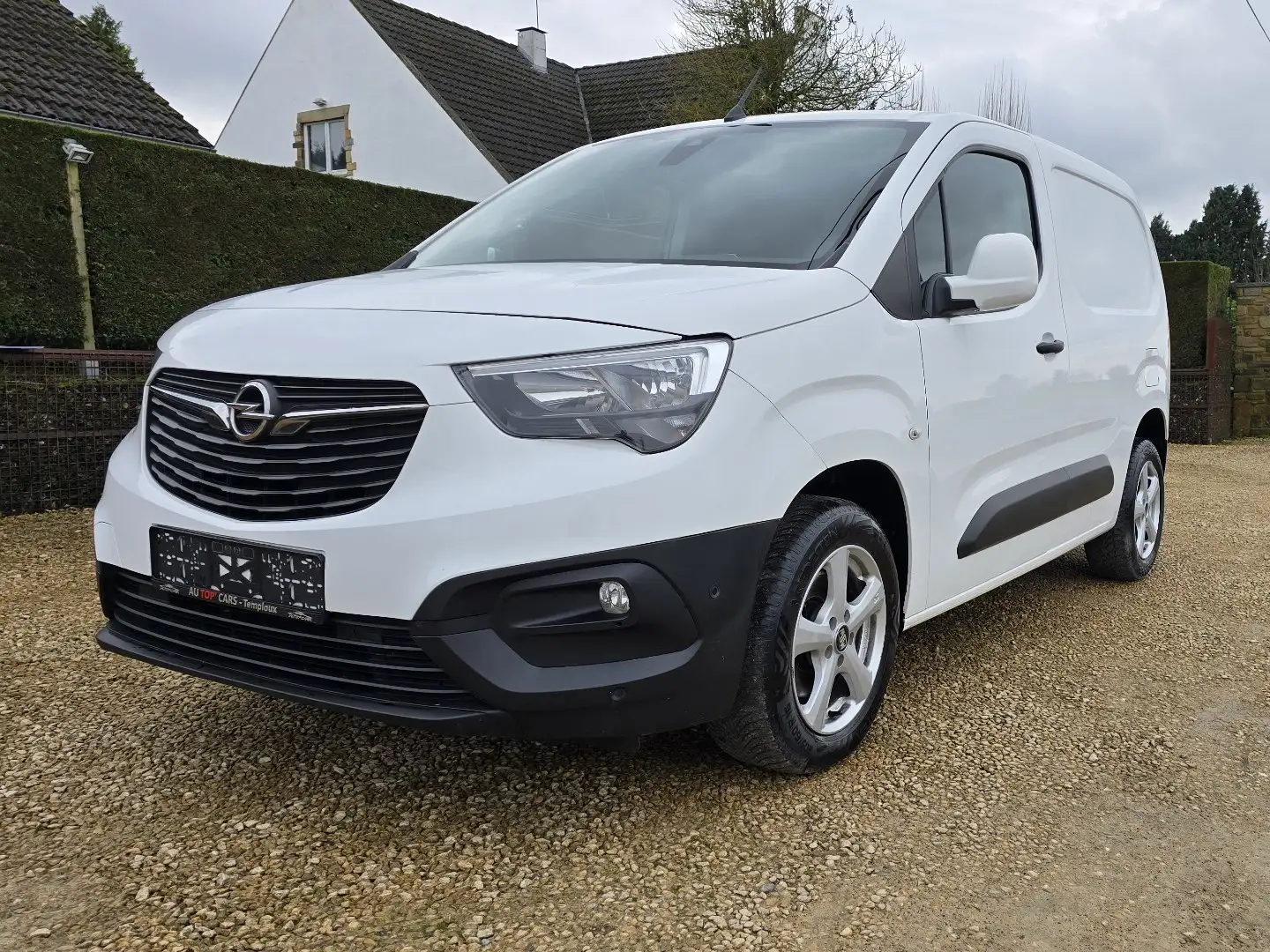 Opel Combo 1.5 TD 136 CV 3 PL. UTILITAIRE 11.562 €+T.V.A. Blanc - 1