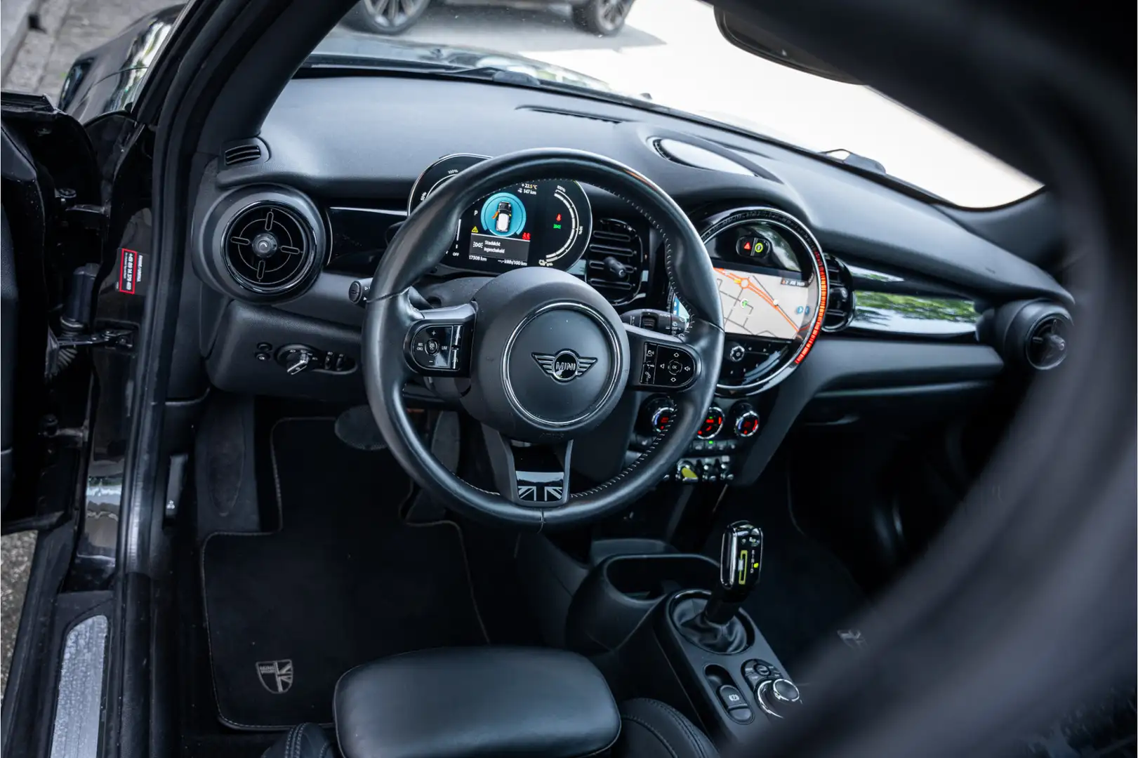 MINI Mini Electric MINI Yours 33 kWh ** Panodak ** Lede Zwart - 2