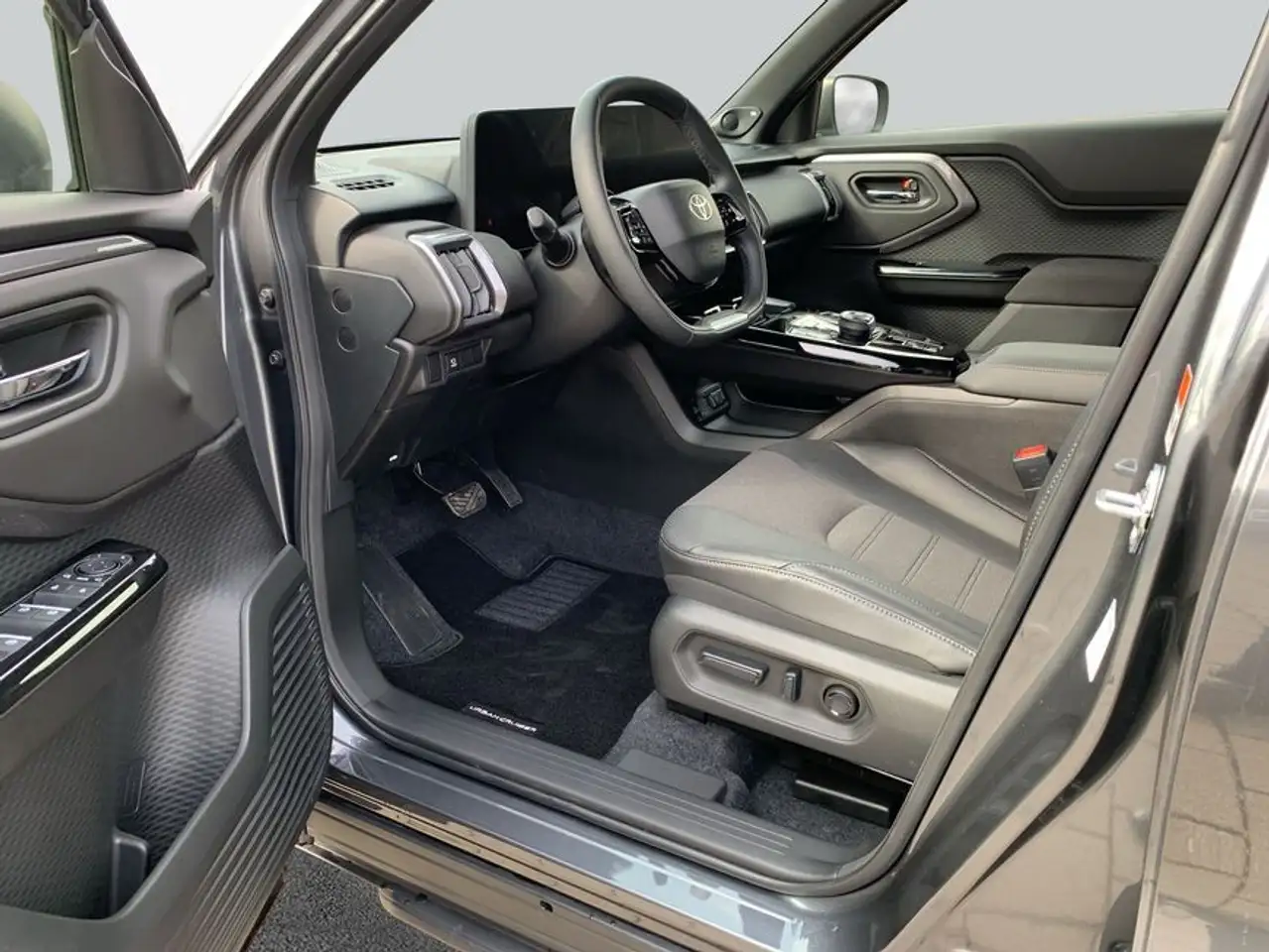 Toyota Urban Cruiser 61kWh Lounge 128 kW, 5-türig (Strom) 10