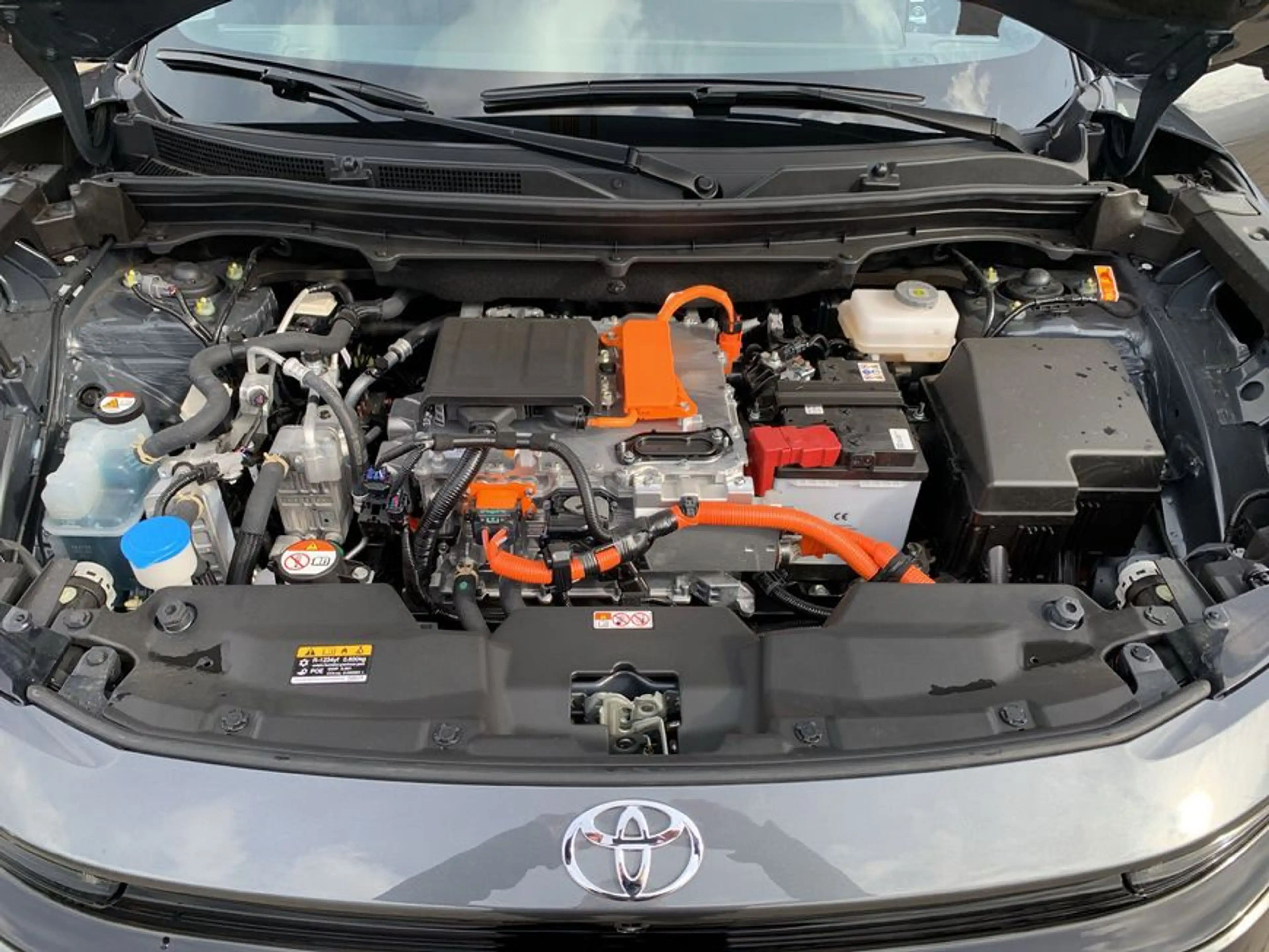 Toyota Urban Cruiser 61kWh Lounge 128 kW, 5-türig (Strom) — photo 9