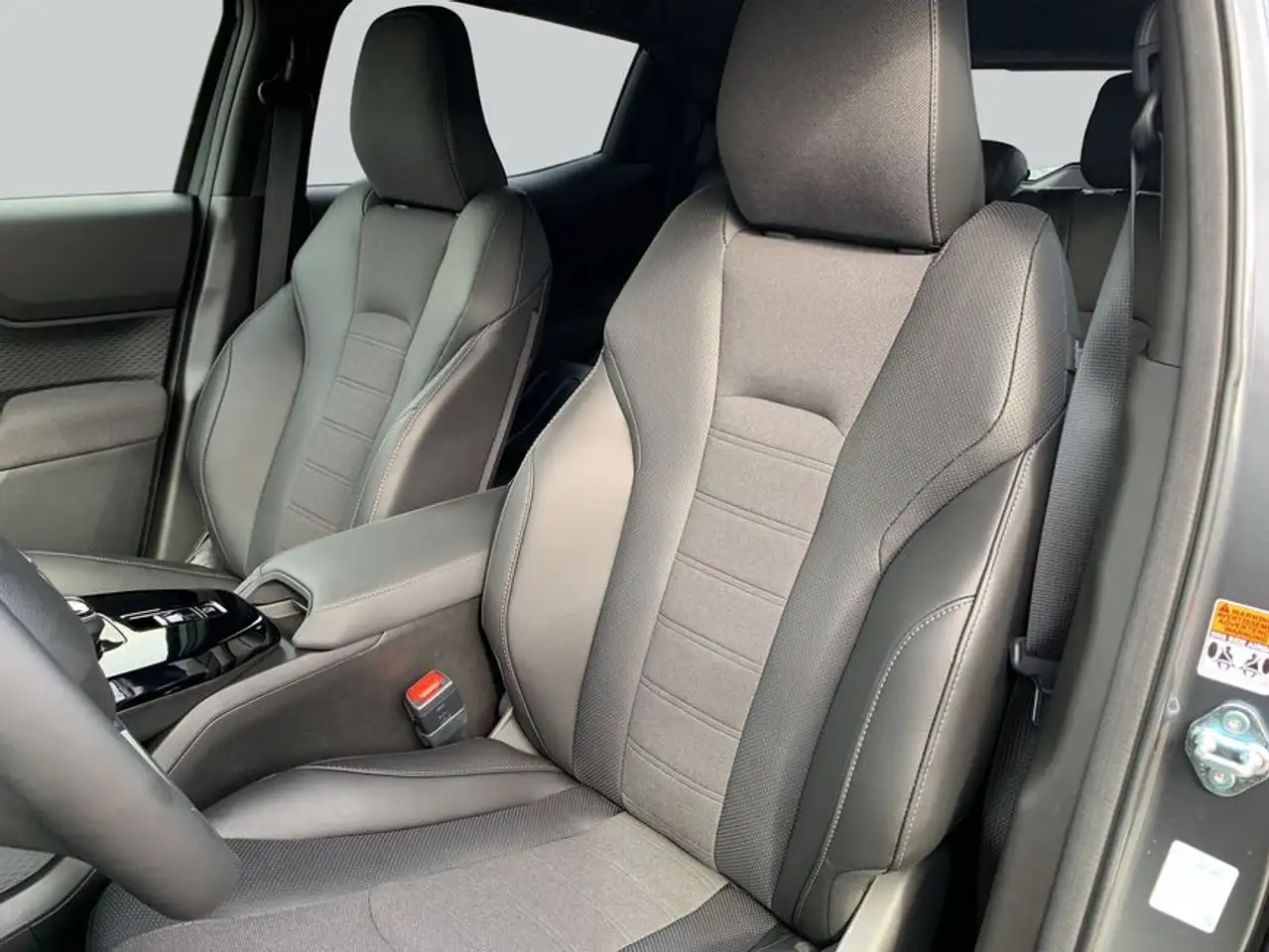 Toyota Urban Cruiser 61kWh Lounge 128 kW, 5-türig (Strom) 11