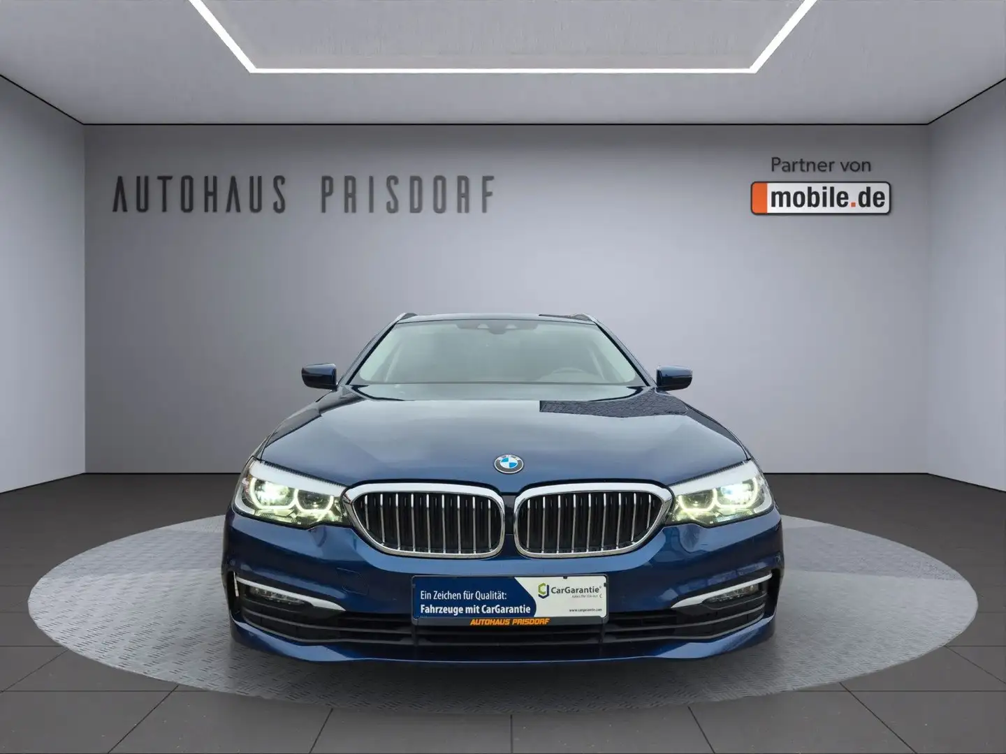 BMW 530 d xDrive  LED/Sound/Pano/Navi/Klima Modrá - 2