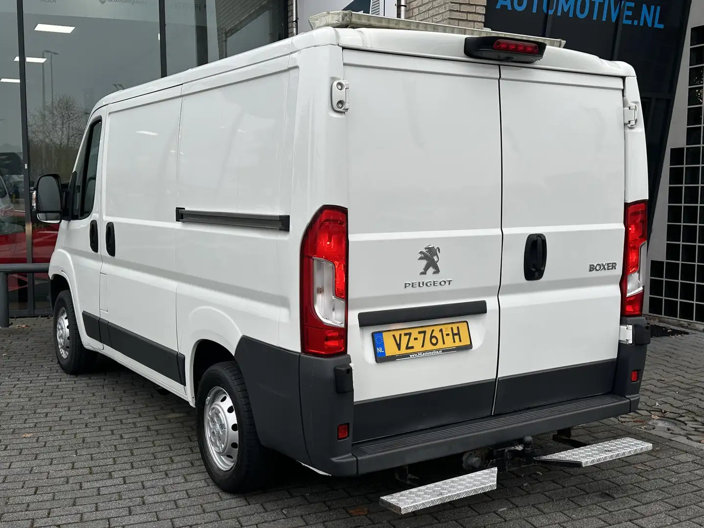 Peugeot Boxer 330 2.0 BlueHDI L1H1*A/C*CRUISE*NAVI*HAAK*TEL*CAM* Wit - 2