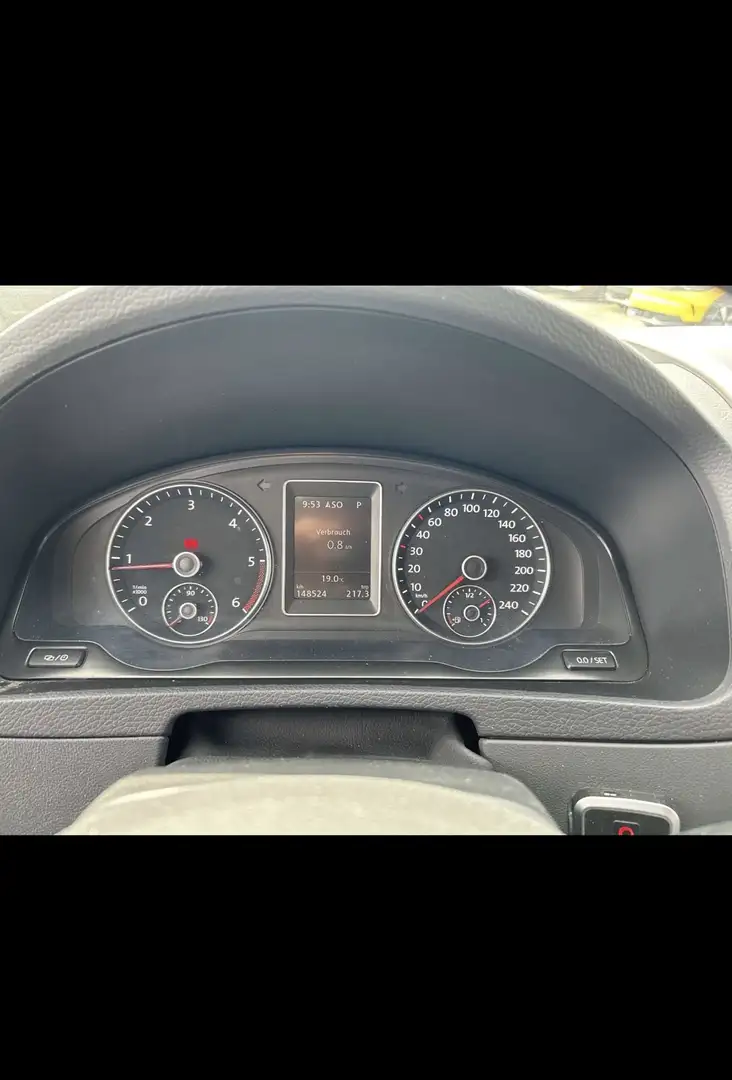 Volkswagen T5 Multivan 2.0 BiTDI Highline DSG – 7-Zitter - 2
