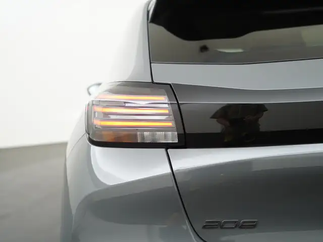 Peugeot 208 view 23