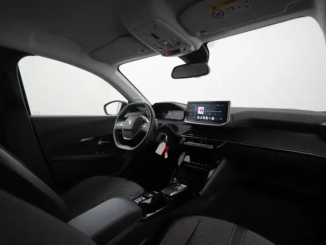 Peugeot 208 view 2