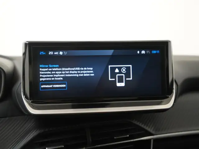 Peugeot 208 view 16