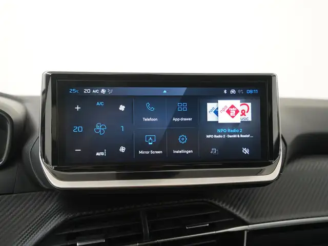 Peugeot 208 view 13