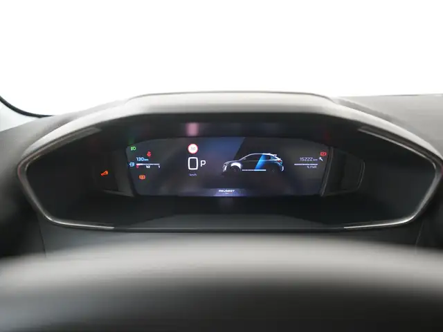 Peugeot 208 view 8