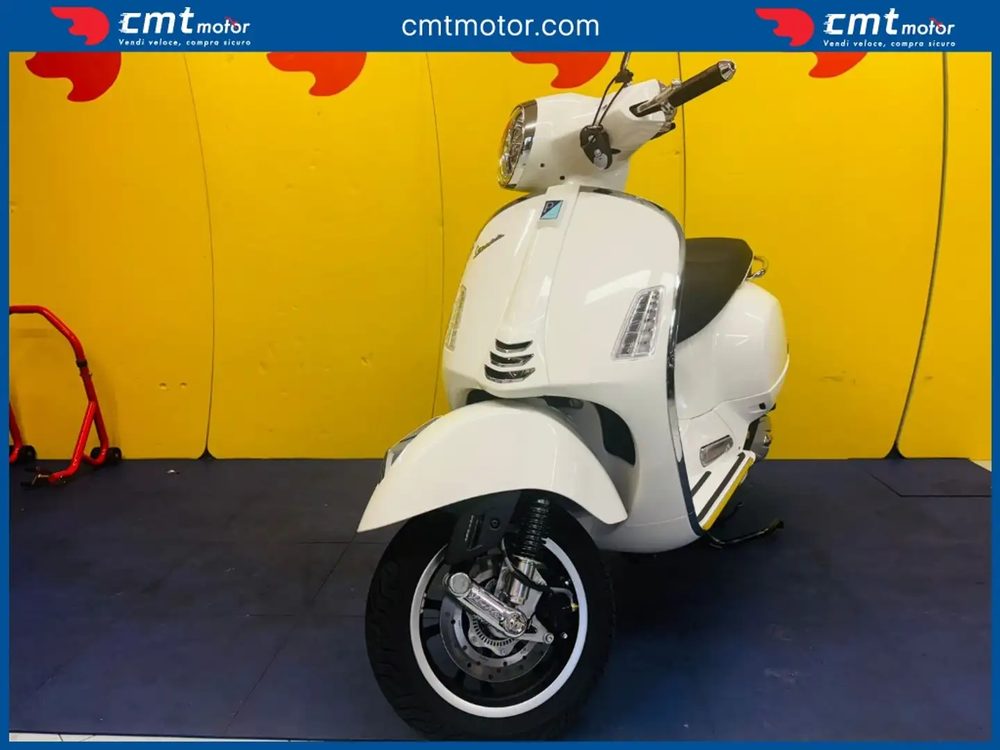 Vespa GTS 125 - 2