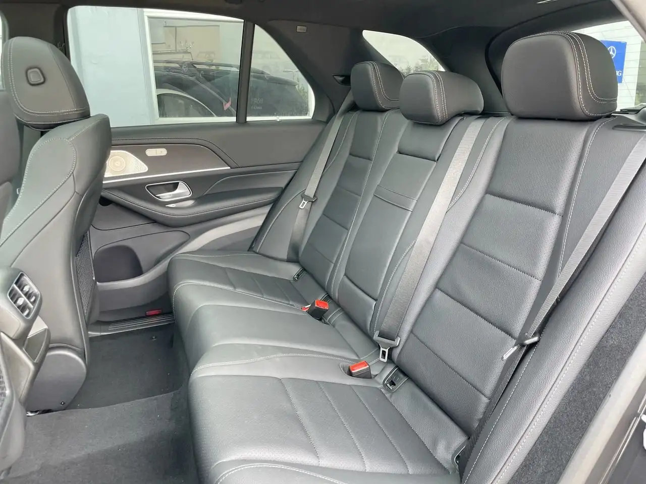 Mercedes-Benz GLE снимка Mercedes-Benz GLE