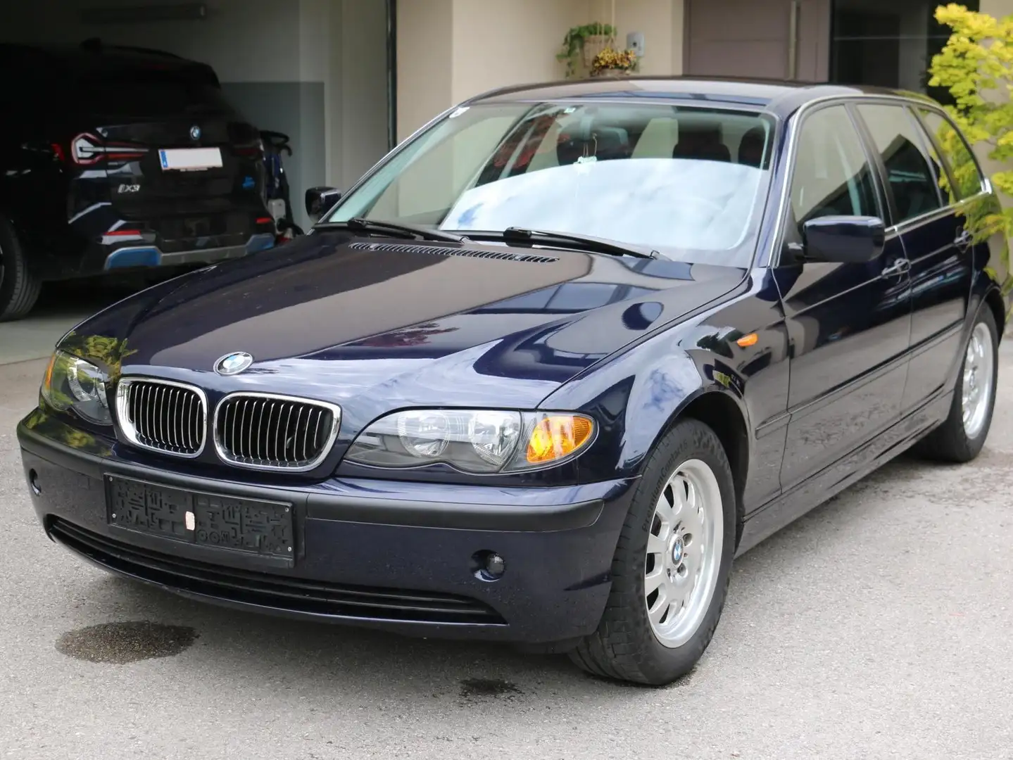 BMW 325 325xi touring Blau - 1