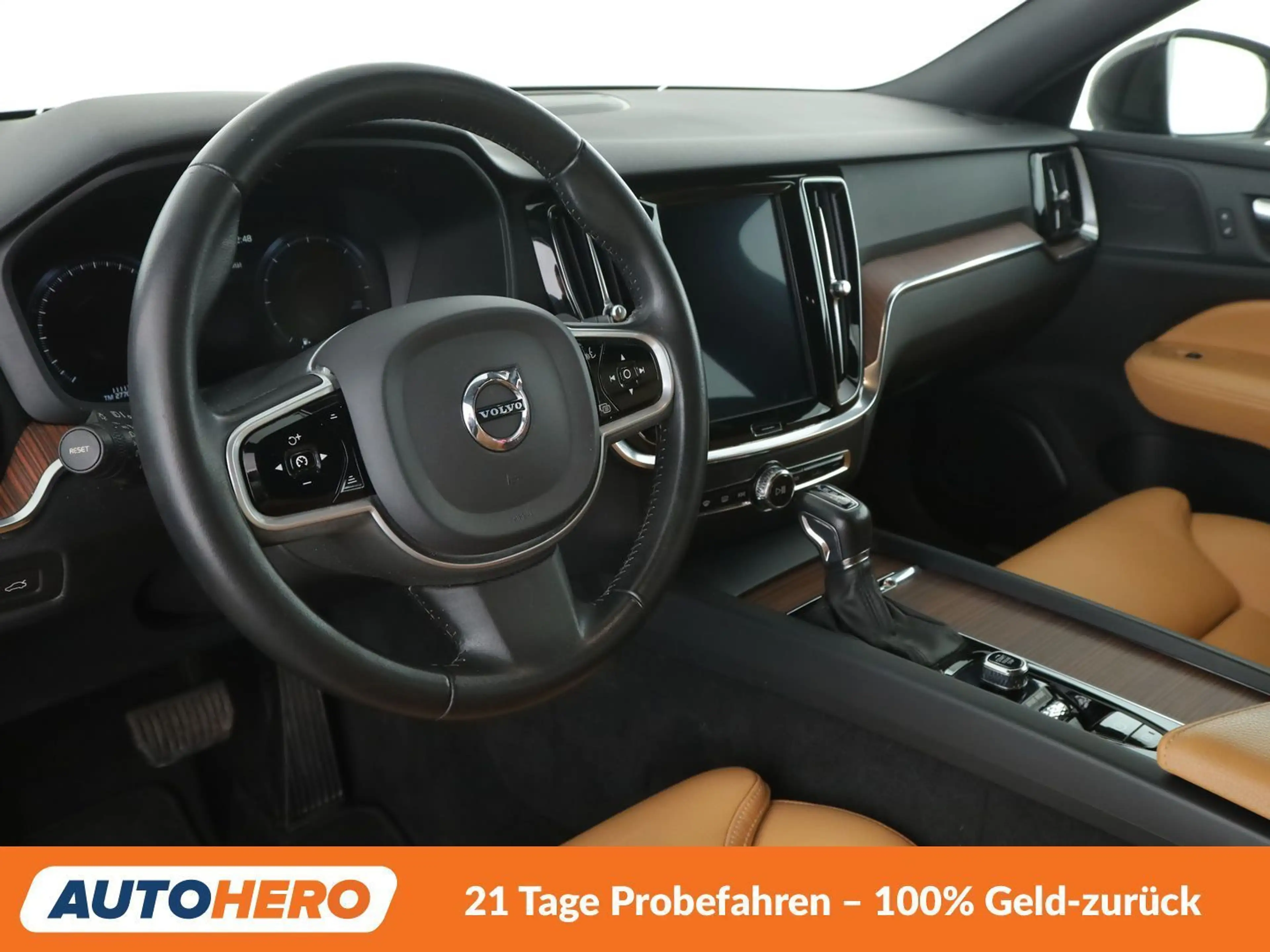 Volvo V60 Cross Country 2.0 D4 AWD Aut.*NAV*TEMP*360CAM*PDC*SHZ*AHK*ALU* — photo 11