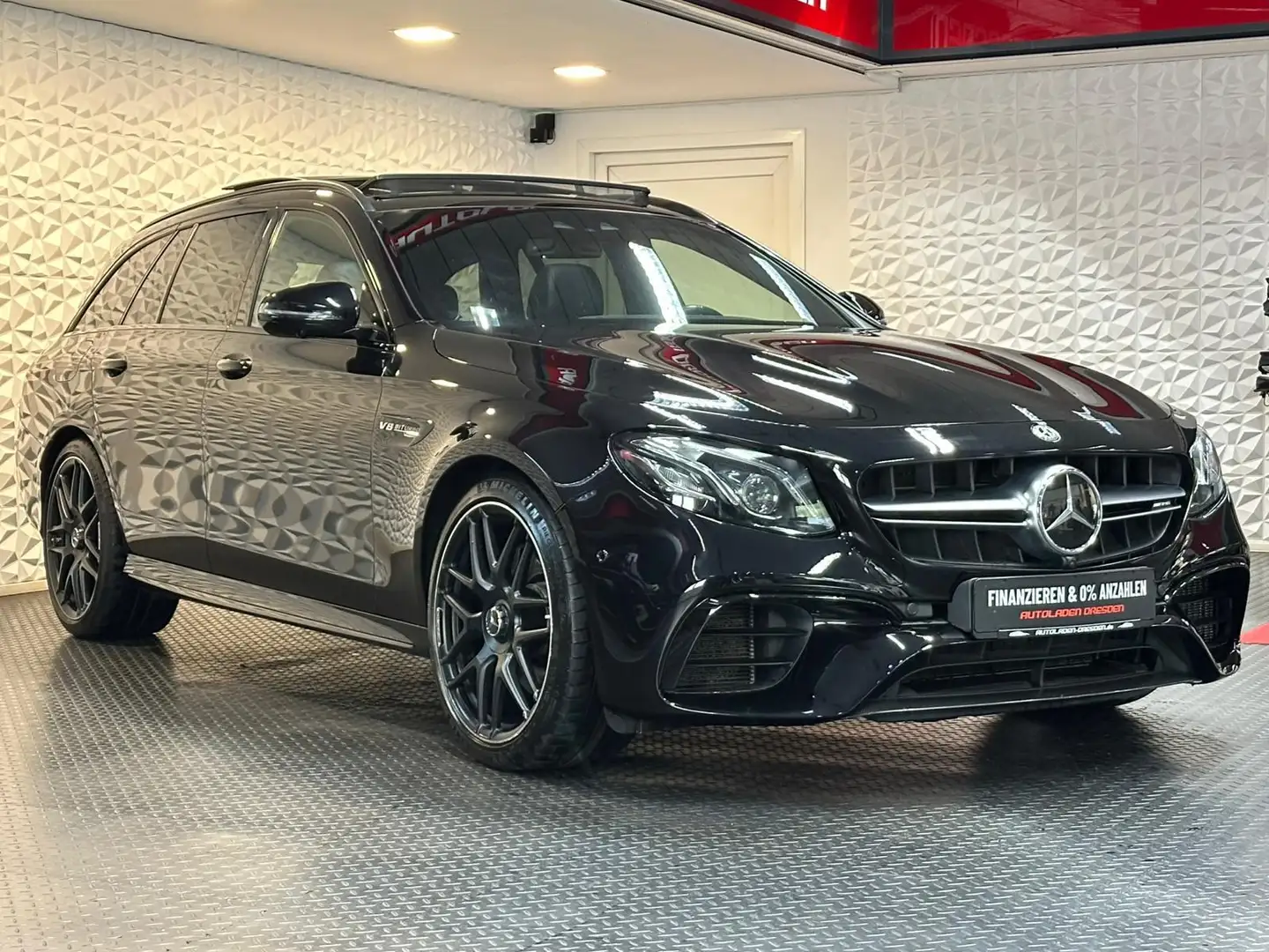 Mercedes-Benz E 63 AMG E63T AMG 4M+ NIGHT* MULTIBEAM#LUFT#SHZ#SH#HUD Noir - 2