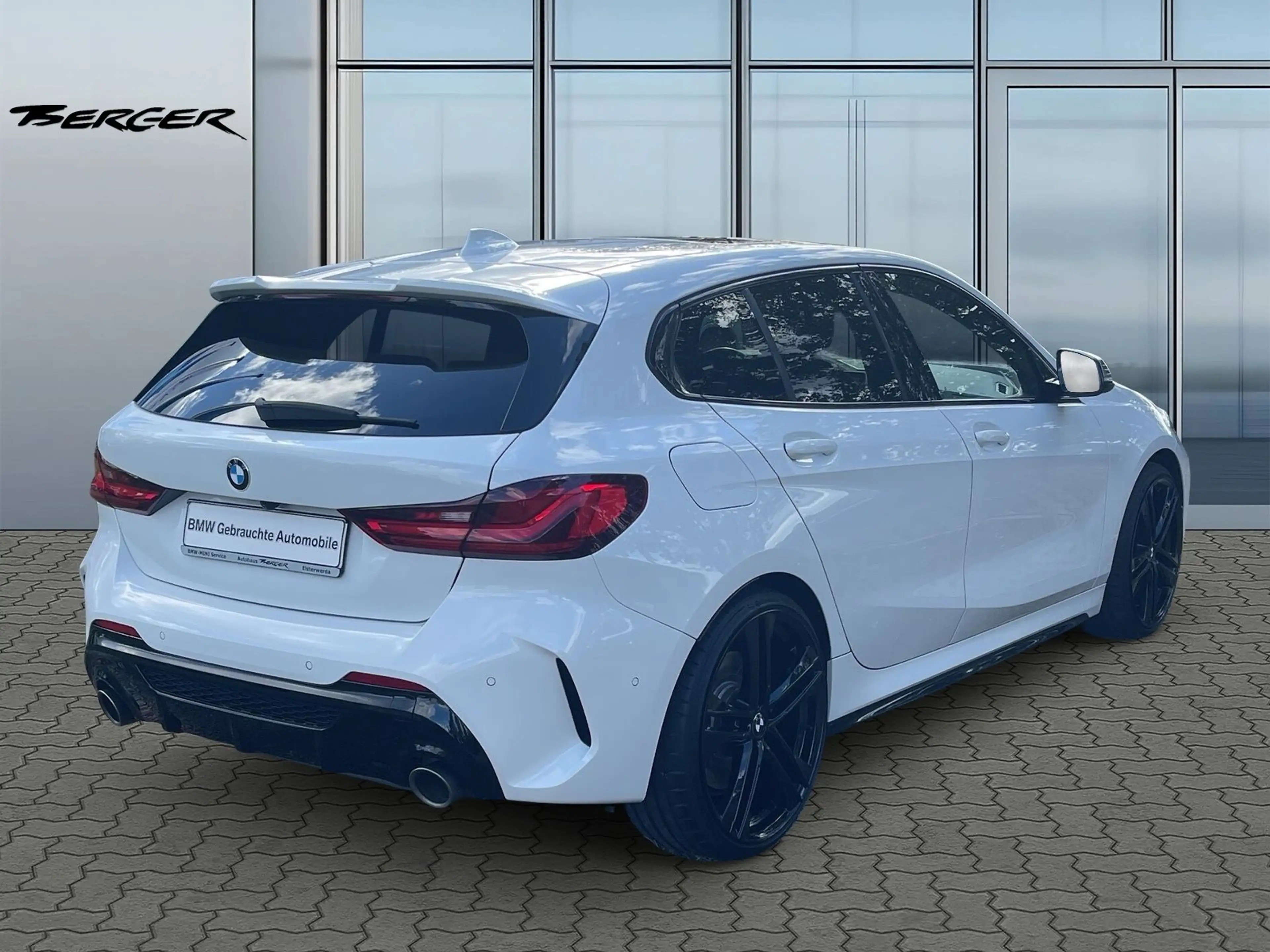 BMW 135 M135i xDrive Lim.Schrägheck Head-Up HK HiFi DAB — photo 2