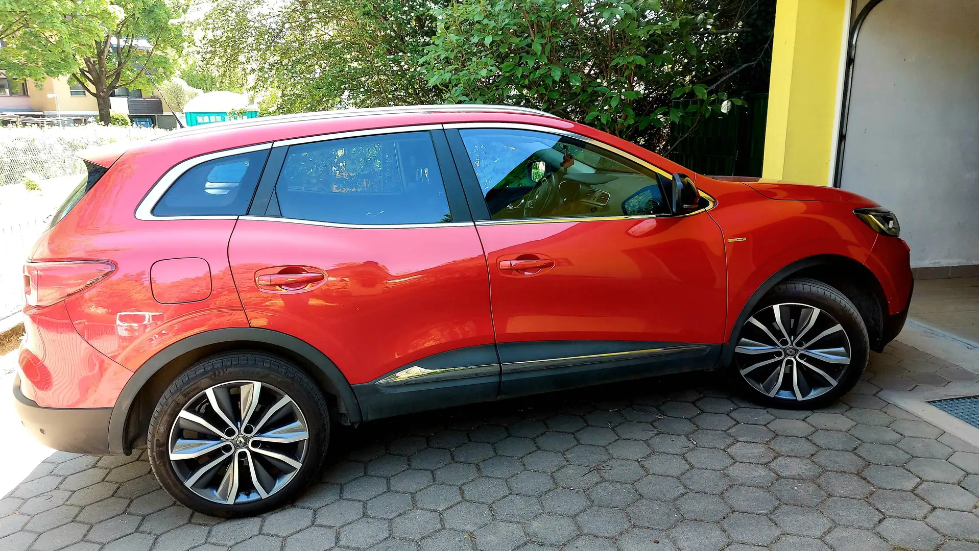 Renault Kadjar Kadjar Energy dCi 110 EDC 6-Gang Bose Bose Rot - 2
