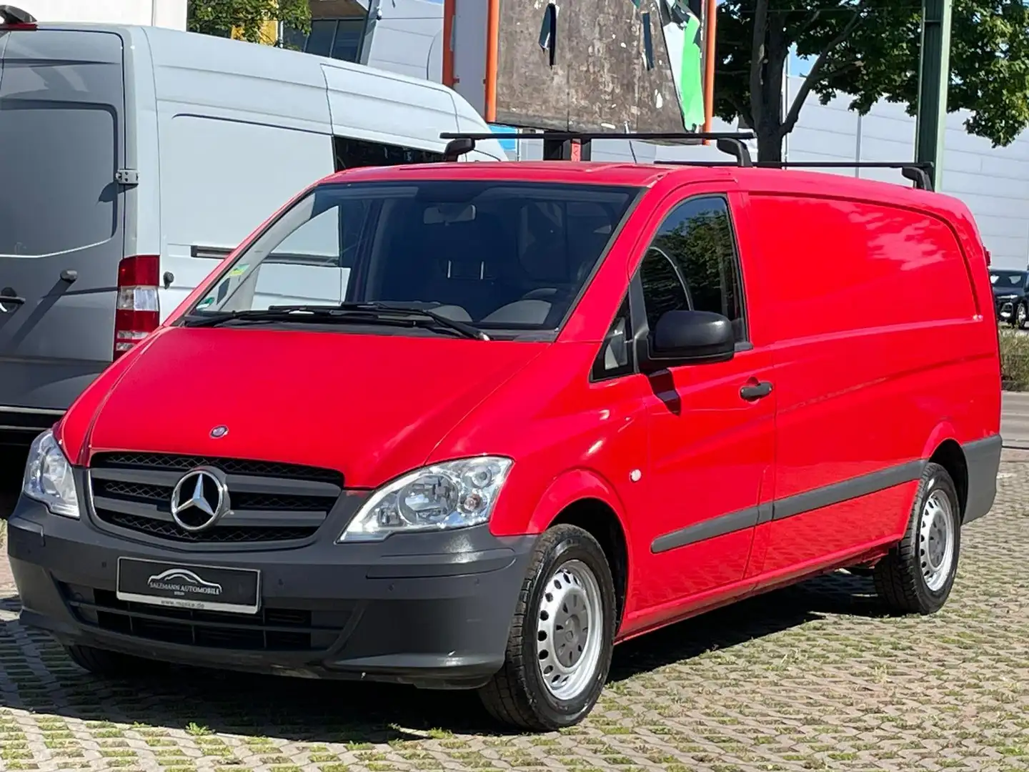 Mercedes-Benz Vito 113 CDI//X-LANG//Aut.//KLIMA//1.Hand//TOP Rot - 2