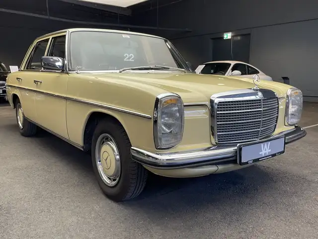 Mercedes-Benz 200 Strich 8 / Fantastischer Zustand