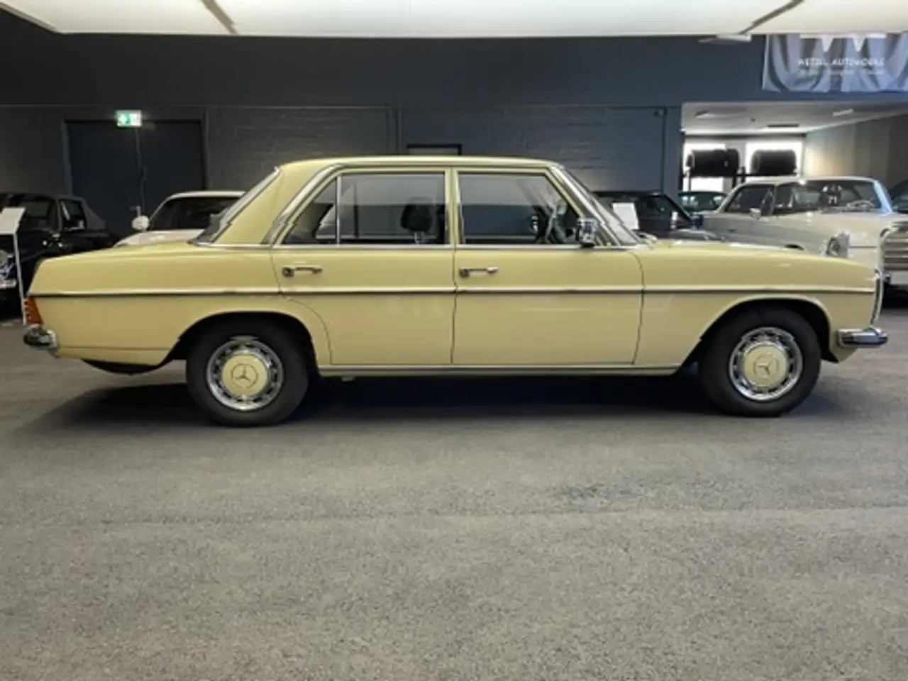 Mercedes-Benz 200 Strich 8 / Fantastischer Zustand, foto 8