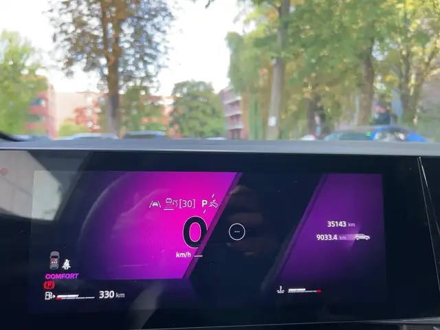 Renault Austral view 13