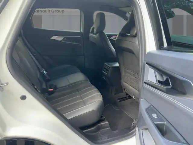 Renault Austral view 9