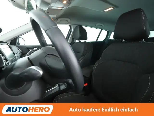 Renault Megane view 10