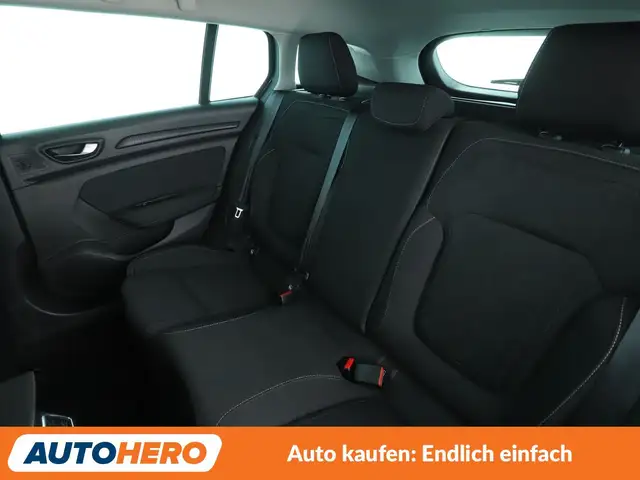 Renault Megane view 14