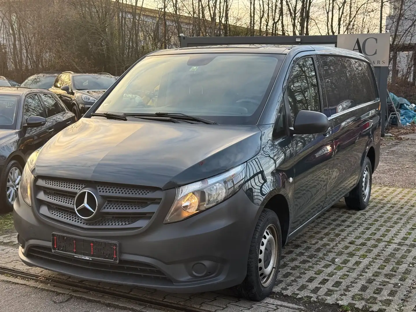 Mercedes-Benz Vito Kasten 114/116 CDI, 119 CDI/BT RWD lang Grün - 2