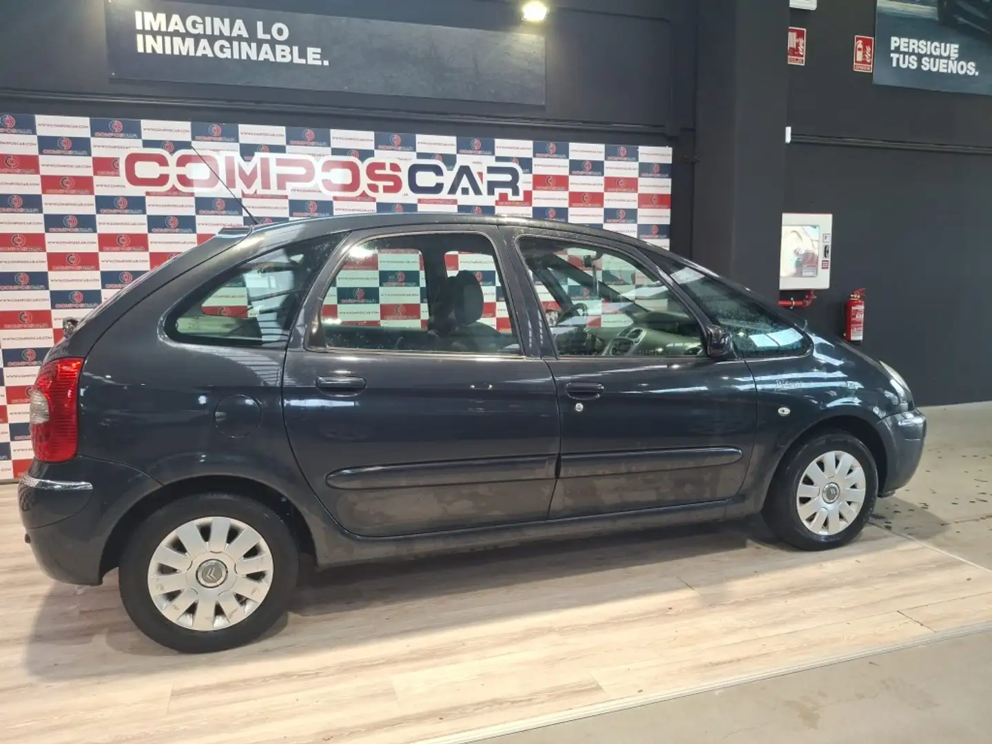 Citroen Xsara Picasso 1.6HDi Exclusive 07 92 Grau - 2