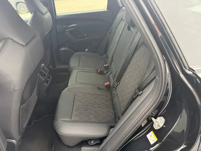 Audi Q5 SUV TFSI quattro 150 kW Ansicht 5