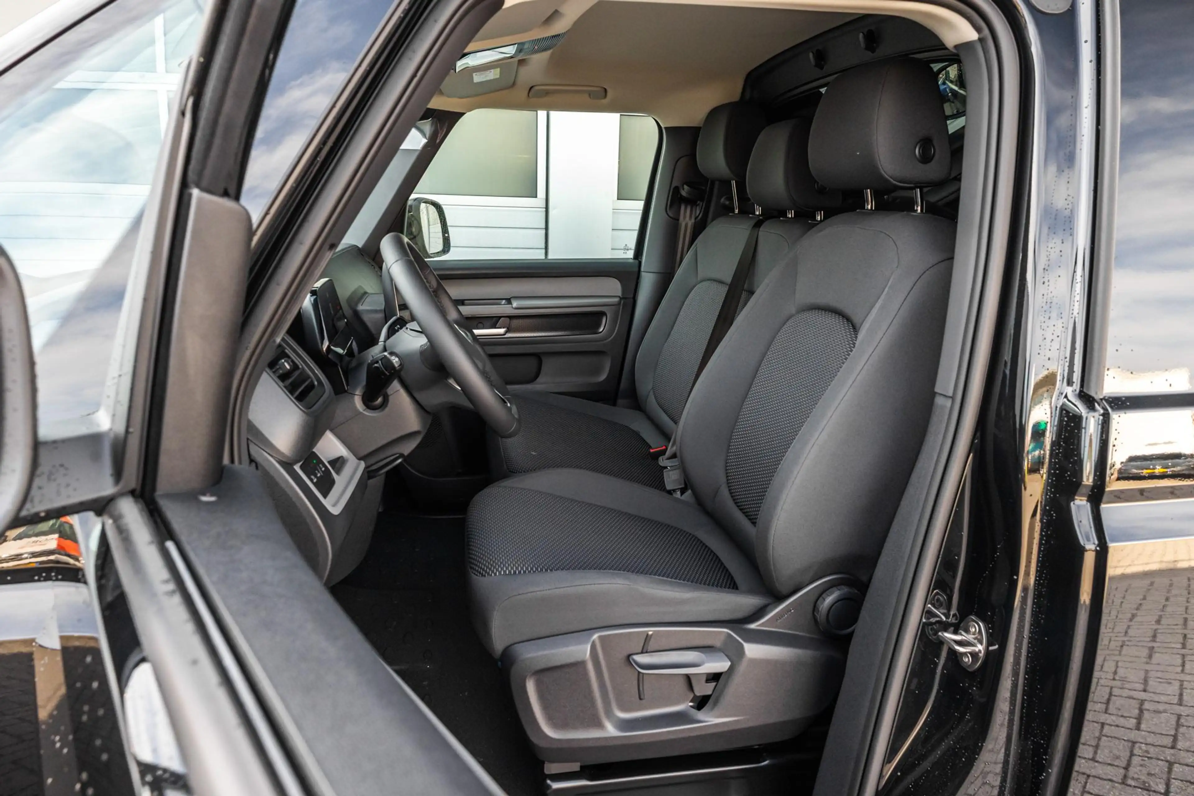 Volkswagen ID. Buzz Cargo 286pk Bulli Edition 79 kWh | Climate Control | Tre — photo 4