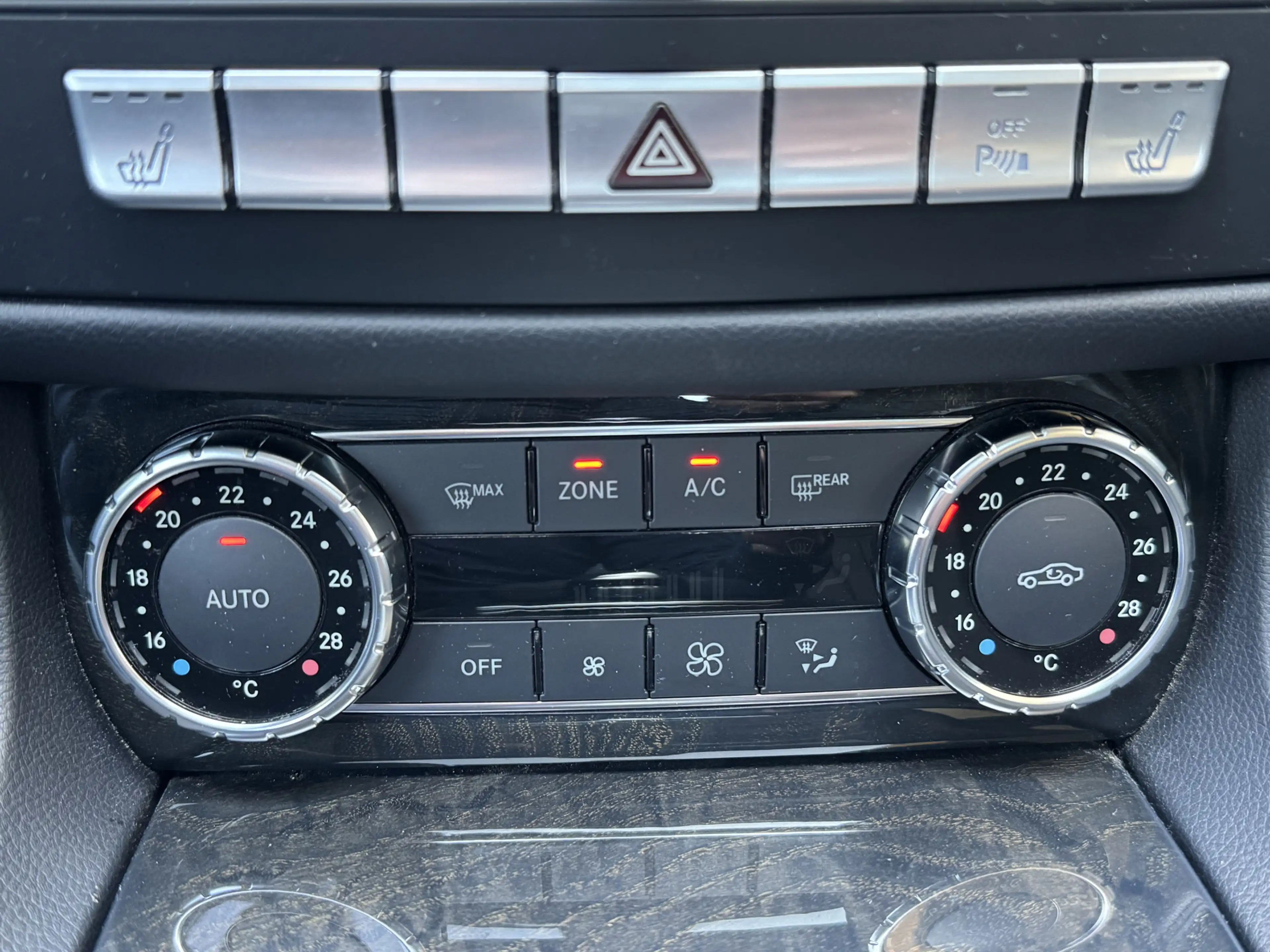 Mercedes-Benz CLS 350 CDI Automaat Cimate Control Luchtvering Navi Schui — photo 10