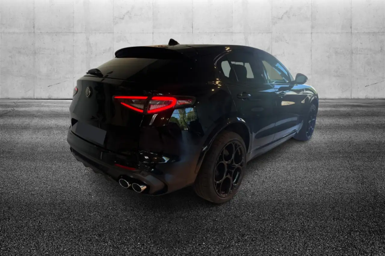 Alfa Romeo Stelvio 2024