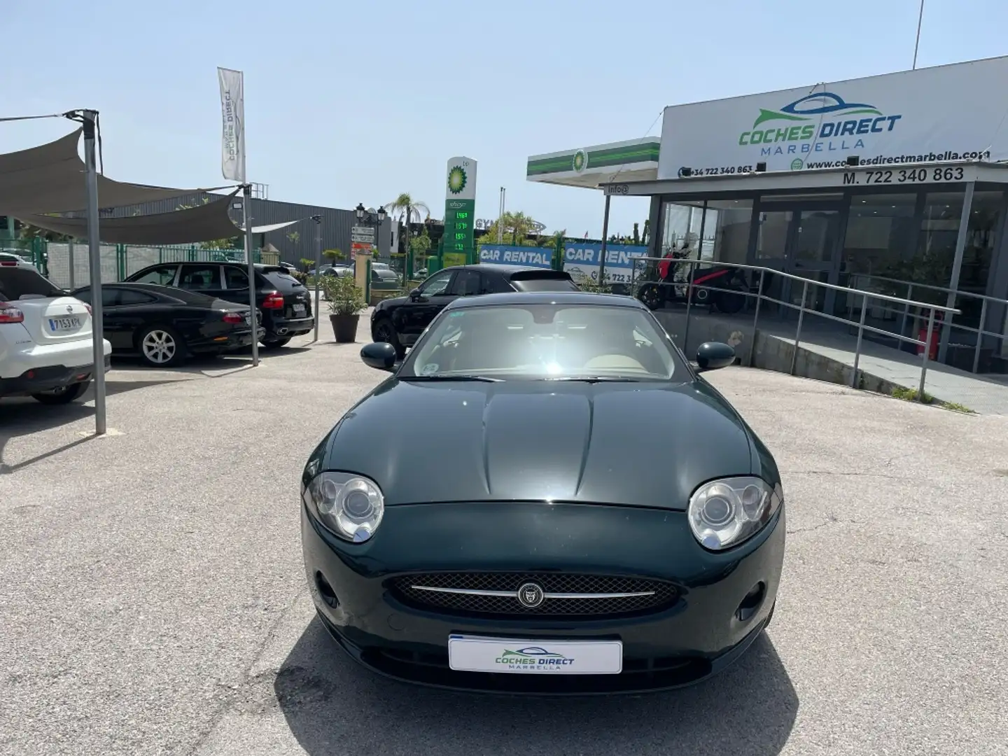 Jaguar XK Coupé 4.2L V8 Aut. Vert - 2